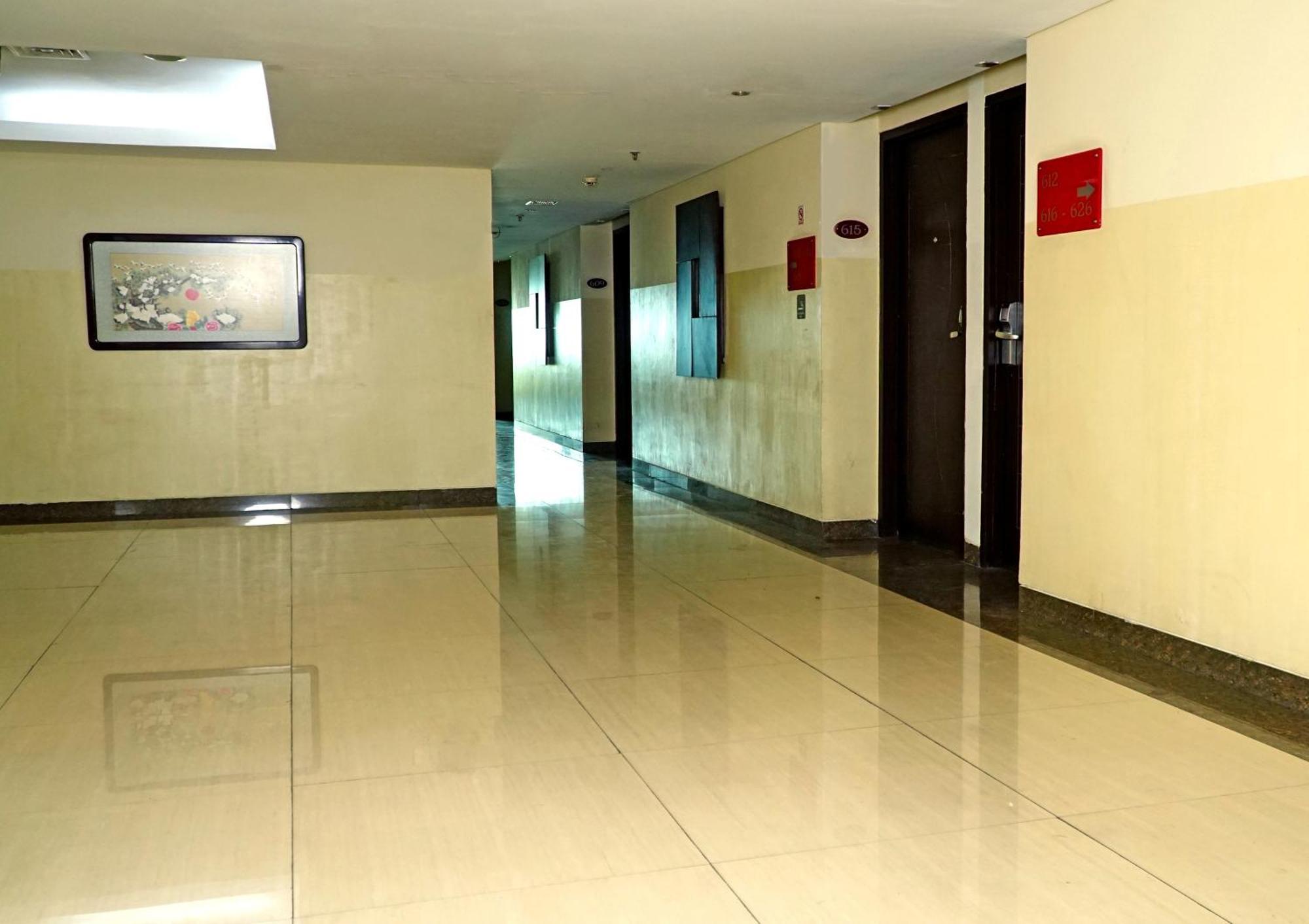 World Hotel Jakarta - Bandengan Exterior photo